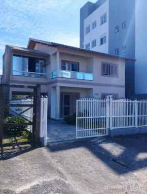 Apartamento Completo com Harea de Lazer Quiosque Harea de Serviço